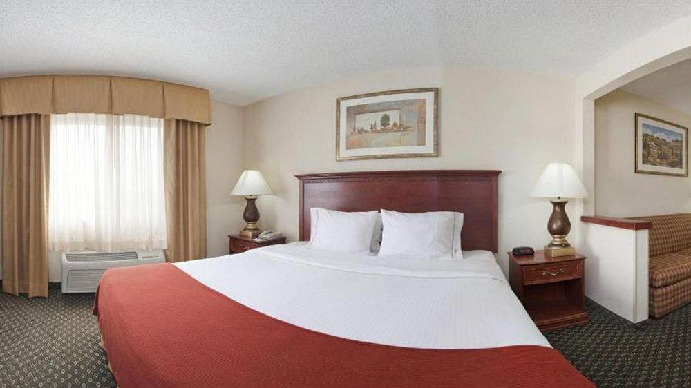 Comfort Inn & Suites Middletown - Franklin Exterior photo